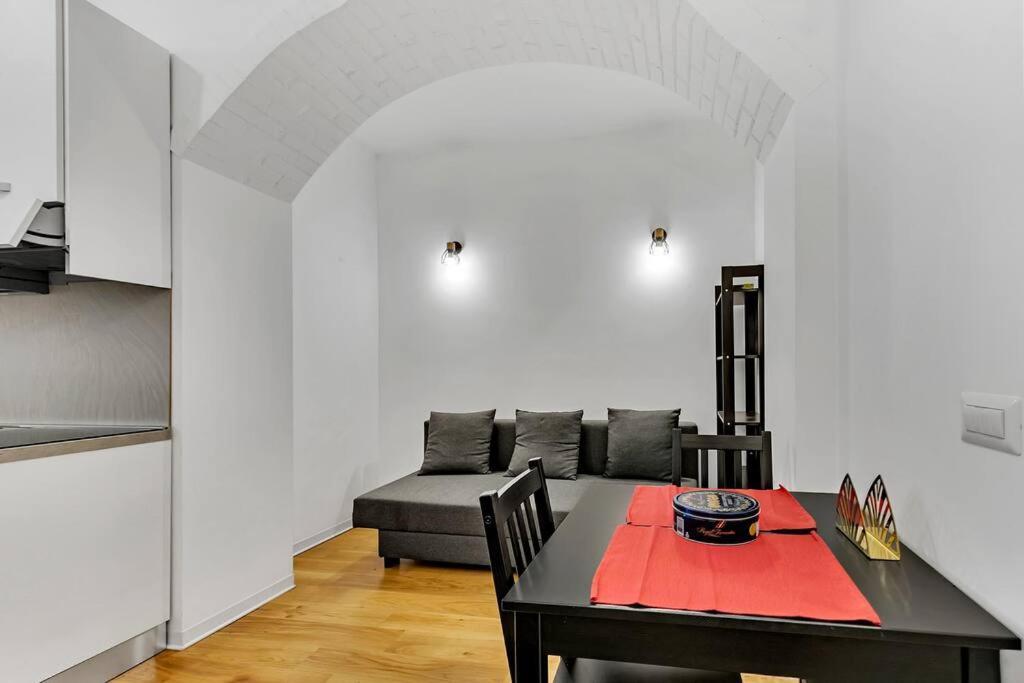 Alessia'S Flat - San Luigi Apartment Milan Luaran gambar